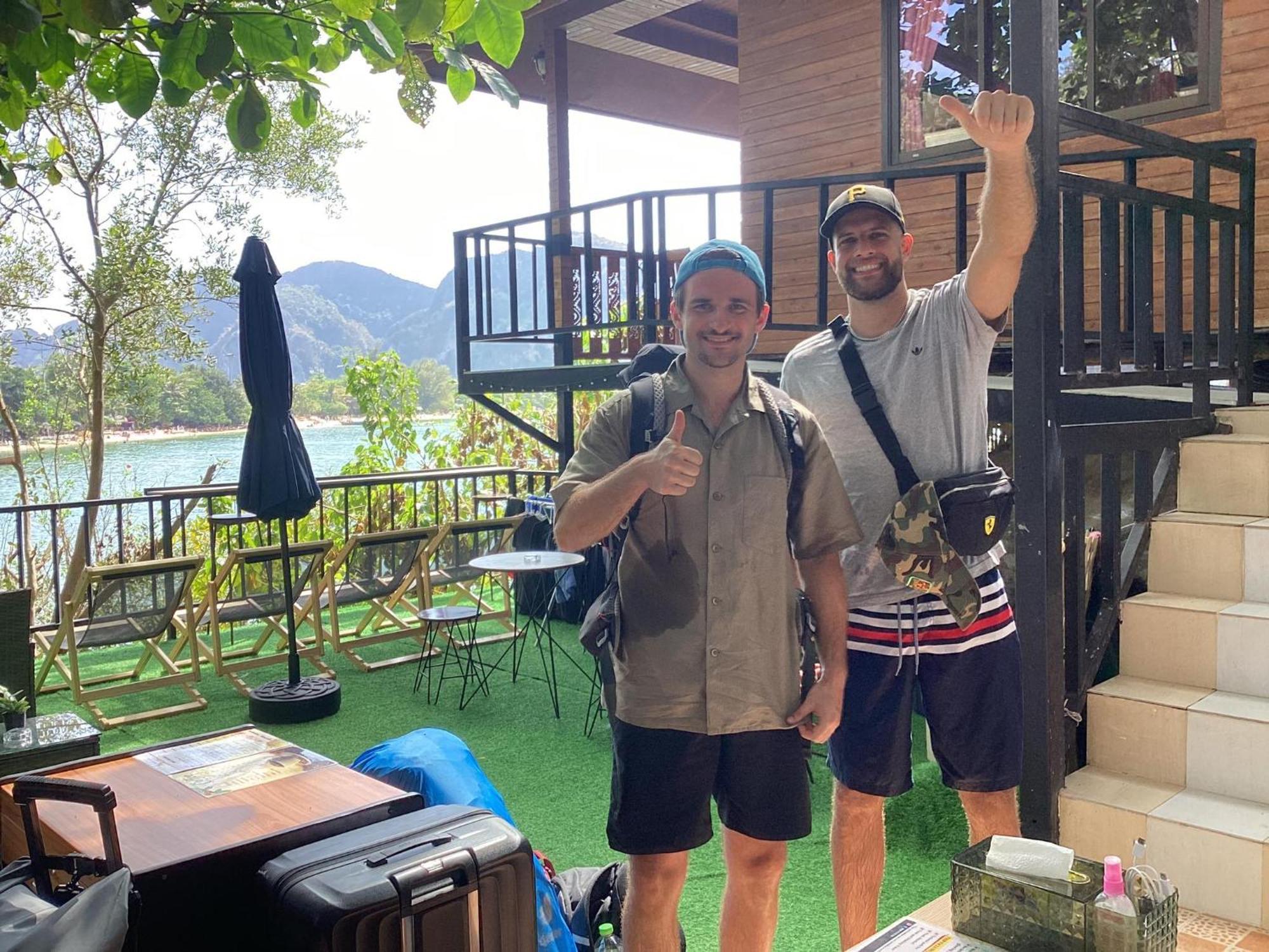 Sweed Dee Seaview Hostel Phi Phi Islands Exterior photo