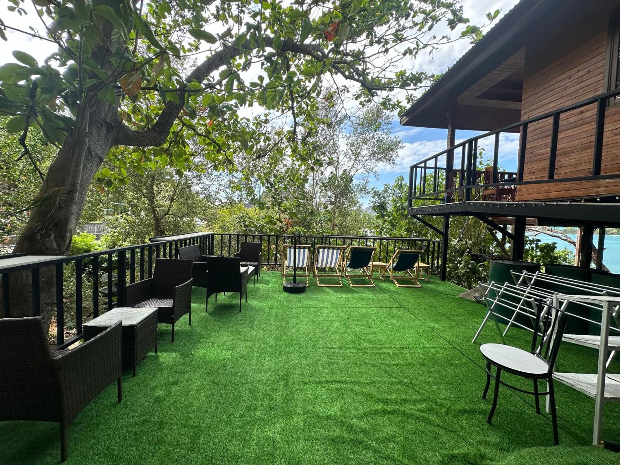 Sweed Dee Seaview Hostel Phi Phi Islands Exterior photo